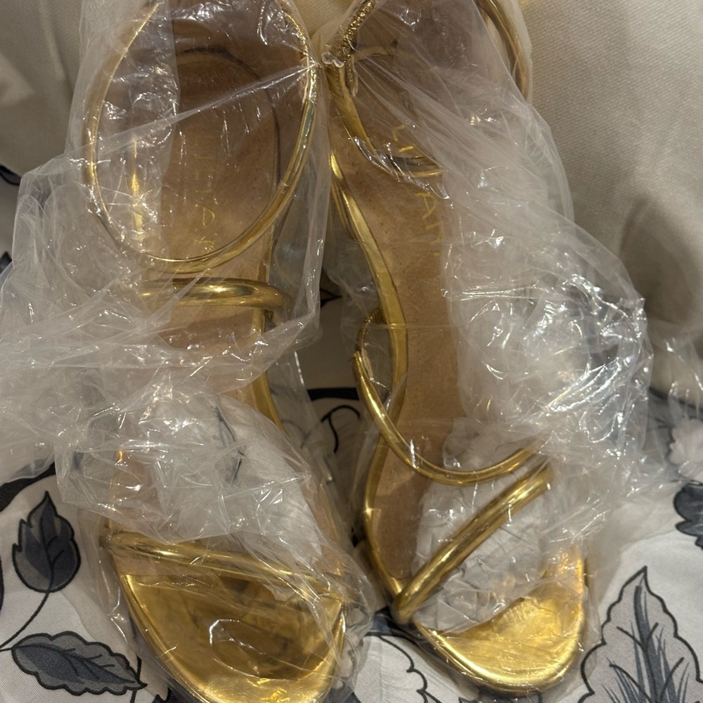 Women’s gold circle zip up pattern shoes great quality new